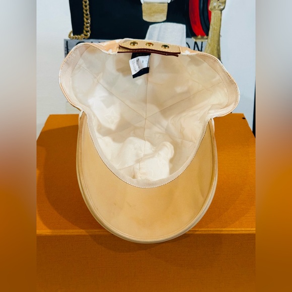 🔥 LOUIS VUITTON CAP POOL MONOGRAM GRADIENT SIZE LARGE w/ Dust Bag - Picture 14 of 15